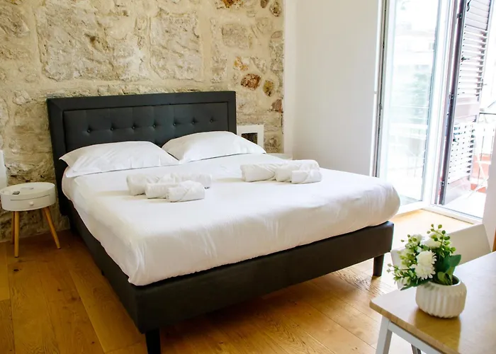 ゲストハウス Valverde 3*